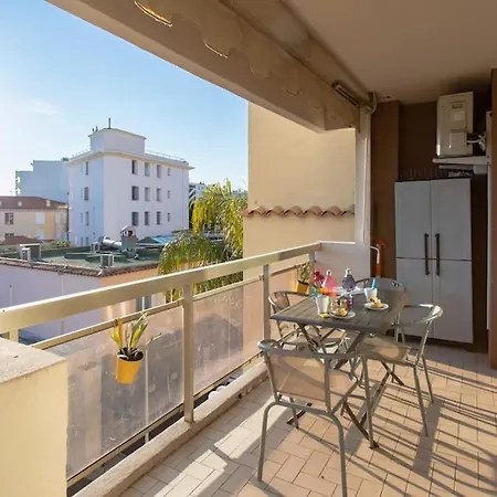 Apartment A10 - 1 Bdr Heart Of Juan Les Pins 5 Min Sea - Ac & Balconies *